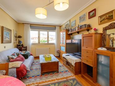 Flat with lift for sale in Calle BENEDICTO SANTOS LOPEZ 2
