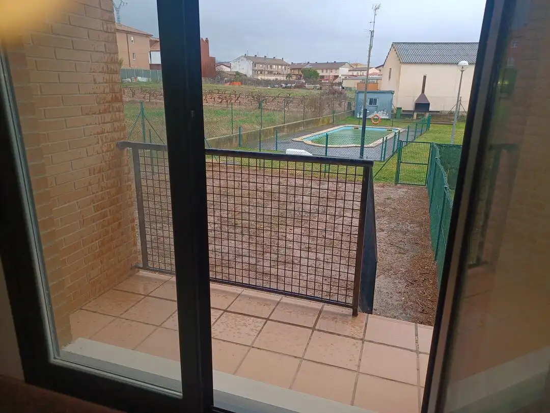 Piscina de Casa o chalet en venta en Uruñuela con Calefacción, Jardín privado y Terraza