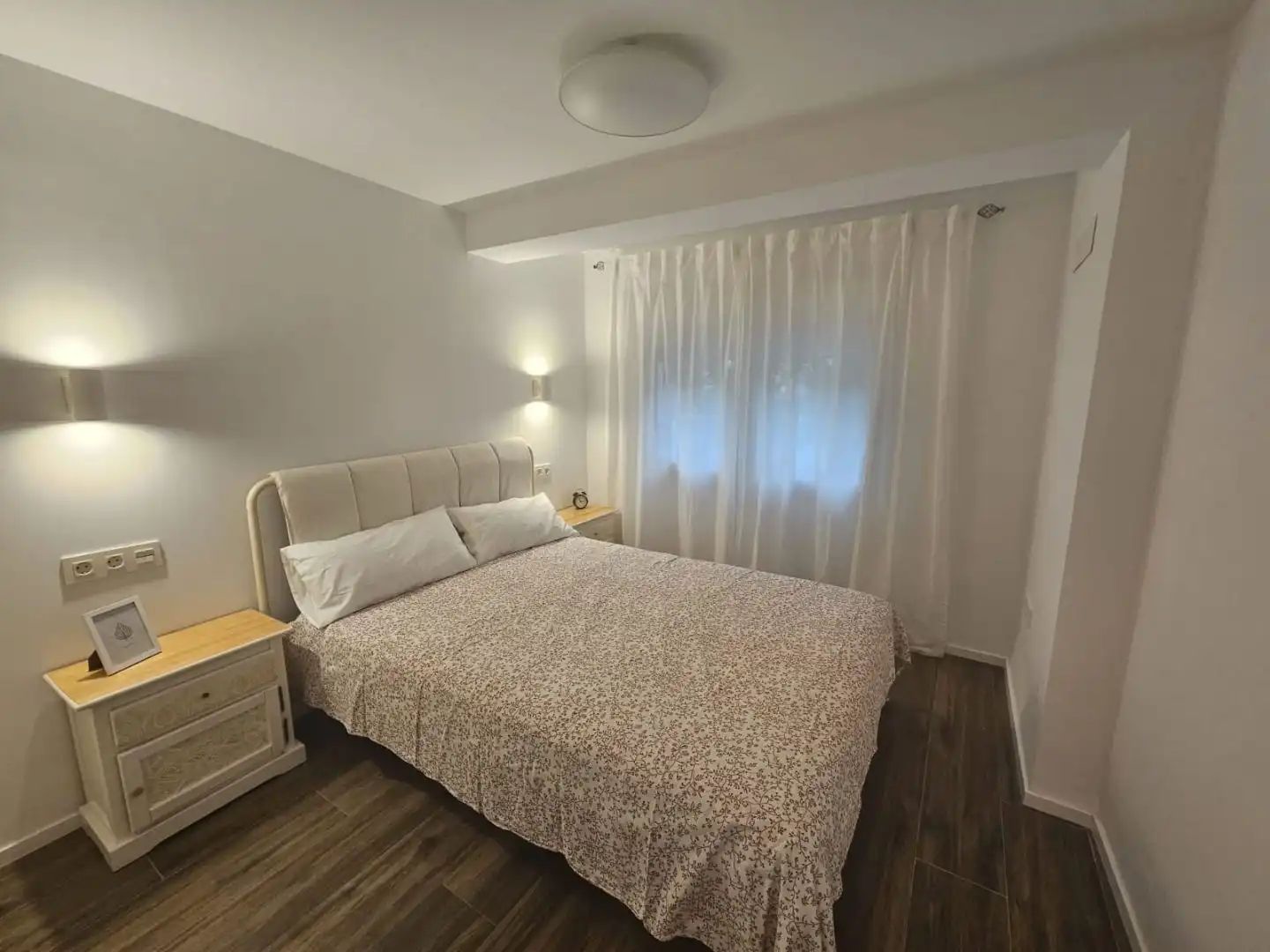Bedroom of Flat for rent in Zaidín