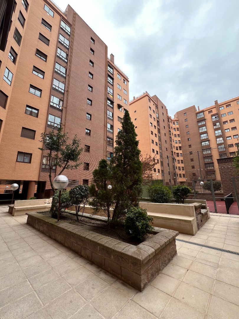 Exterior view of Flat for sale in  Madrid Capital  with Air Conditioner, Heating and Private garden
