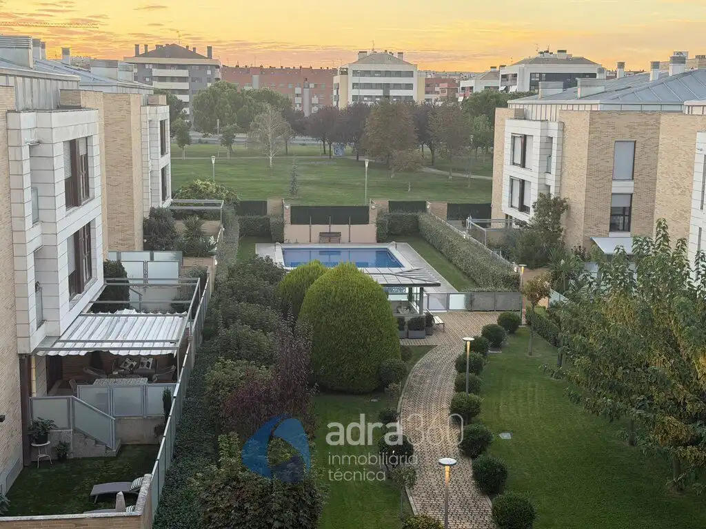 Jardín de Piso en venta en La Cava - Fardachón