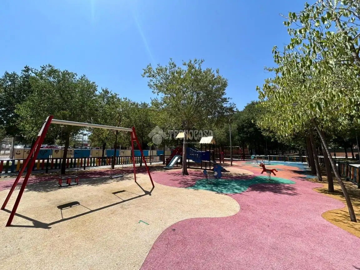 Parking de Piso en venta en Aranjuez con Aire acondicionado