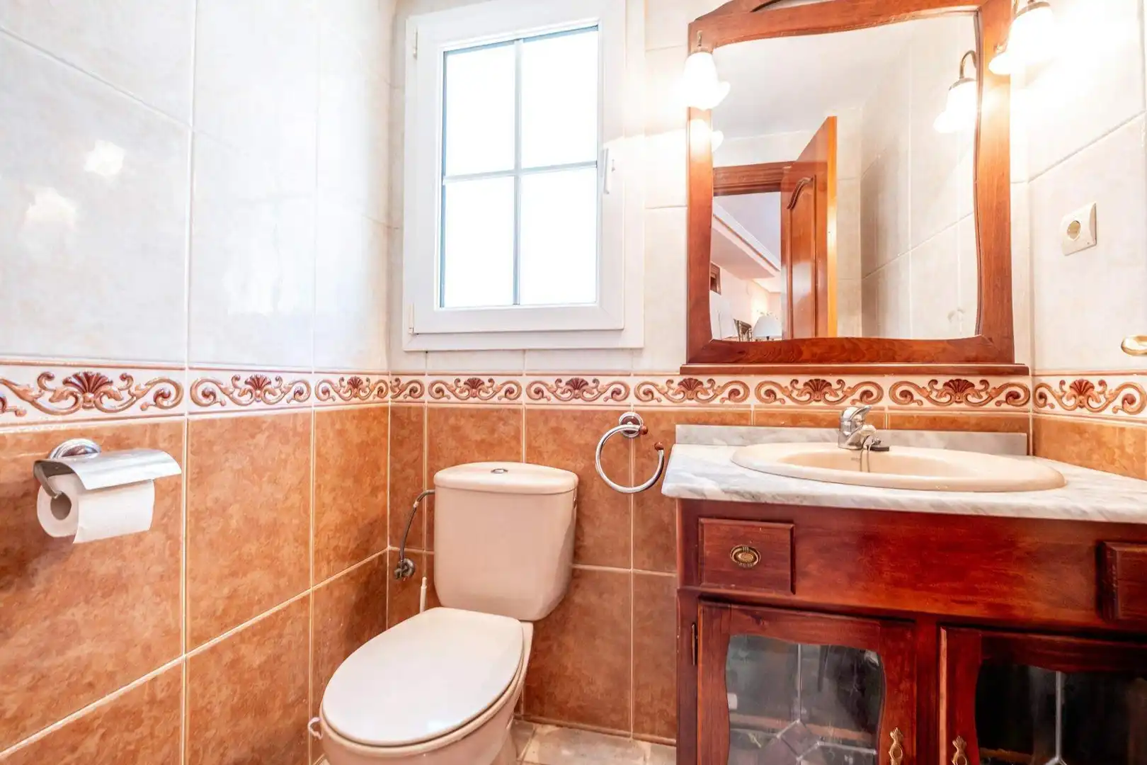 Bany de Casa o xalet en venda en Zaragoza amb Jardí privat, Terrassa i Traster