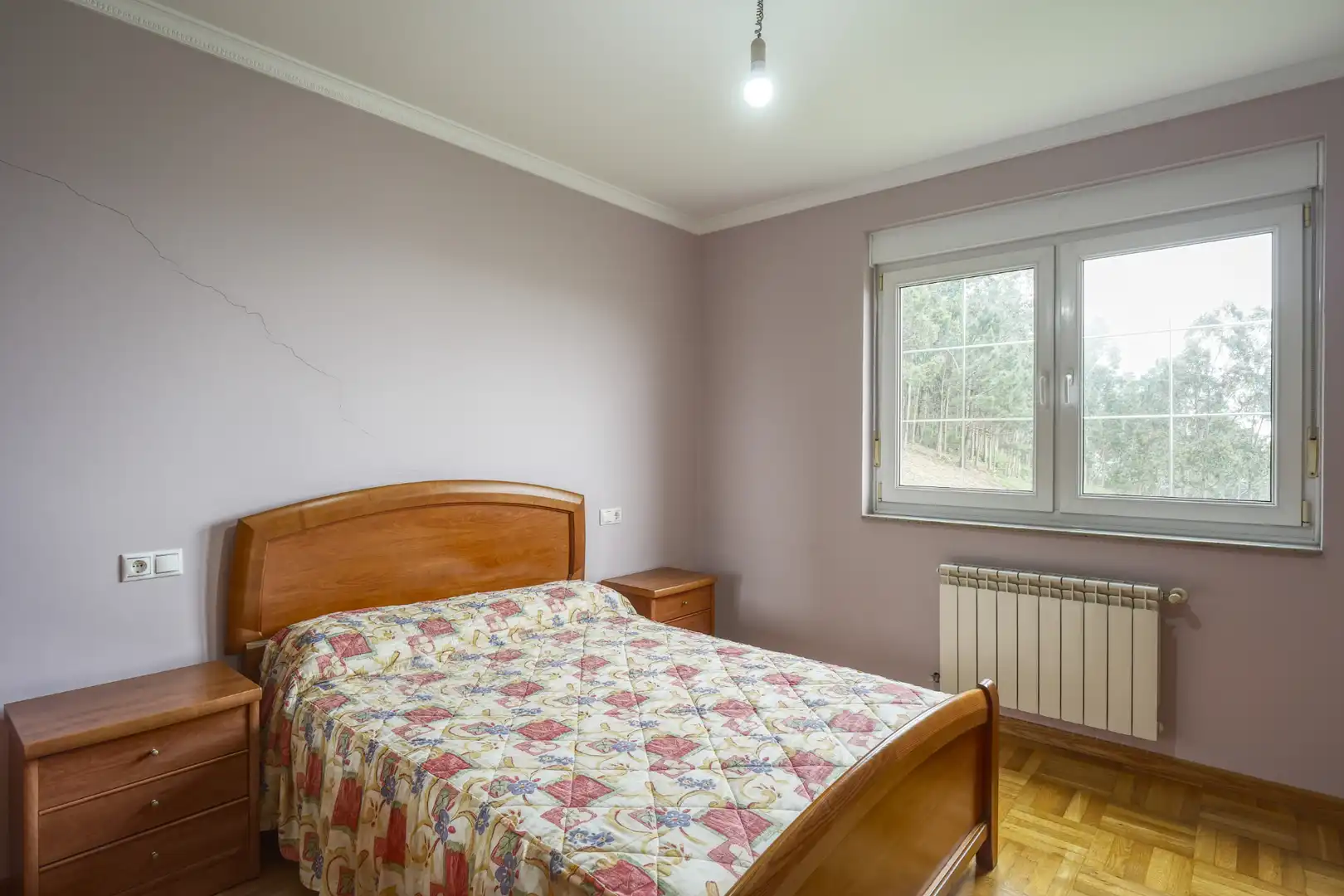 Dormitori de Casa o xalet en venda en Malpica de Bergantiños amb Calefacció, Jardí privat i Parquet