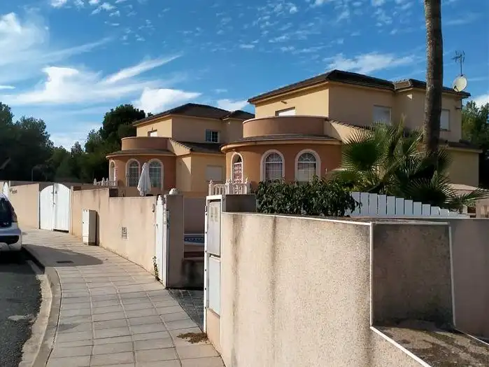 Vista exterior de Piso en venta en Pilar de la Horadada