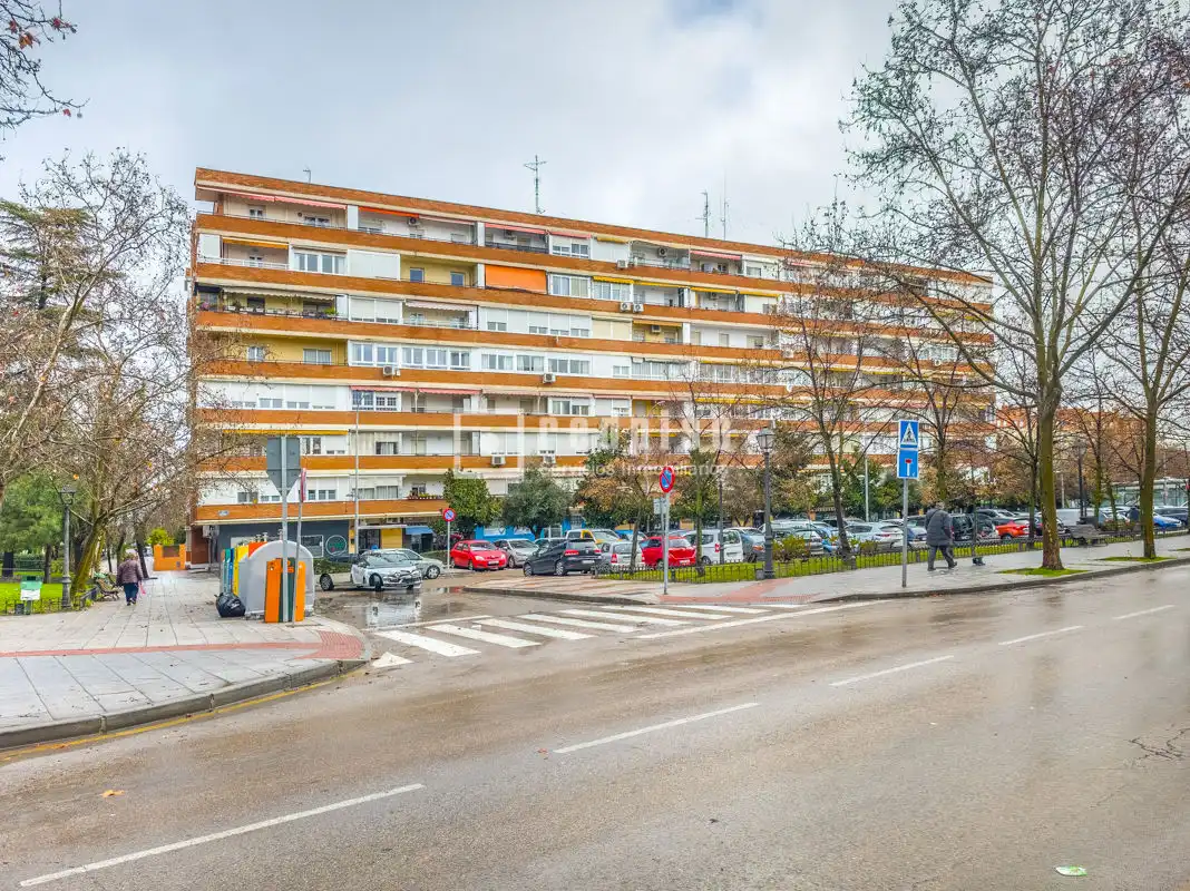 Exterior view of Flat for sale in Alcorcón  with Heating, Private garden and Terrace