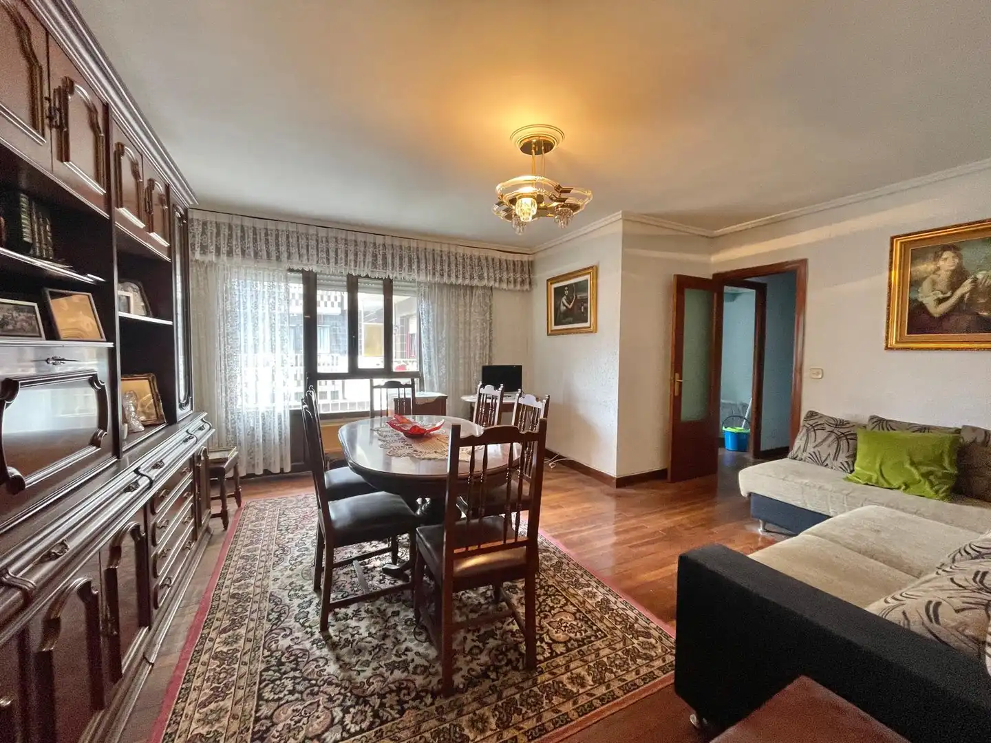 Sala de estar de Piso en venta en Bilbao  con Calefacción, Amueblado y Balcón