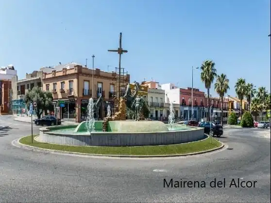 Vista exterior de Casa o xalet en venda en Mairena del Alcor, Sevilla
