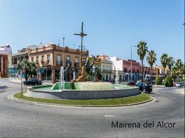 Casa con balcón en venta en Mairena del Alcor