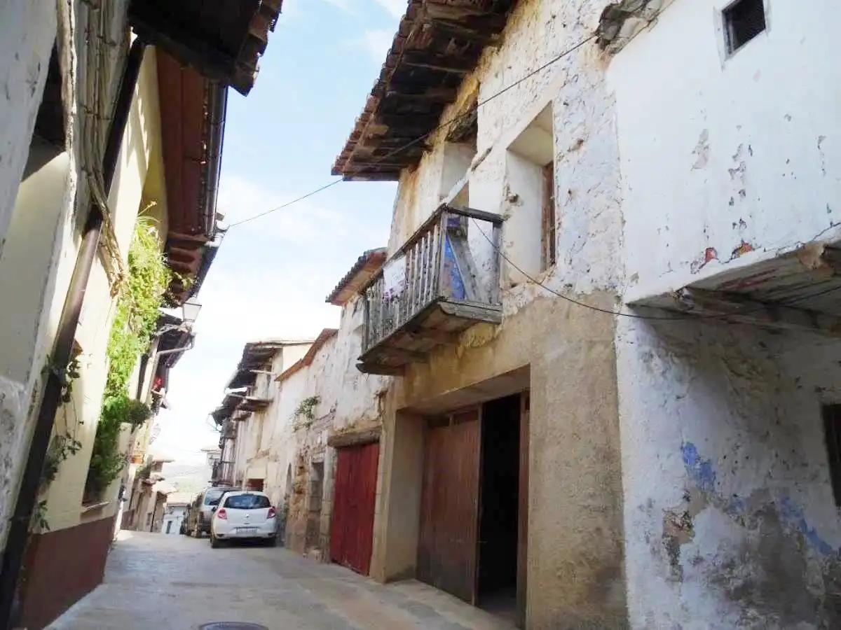 Adossat amb terrassa en venda a Peñarroya de Tastavins, imagen 2