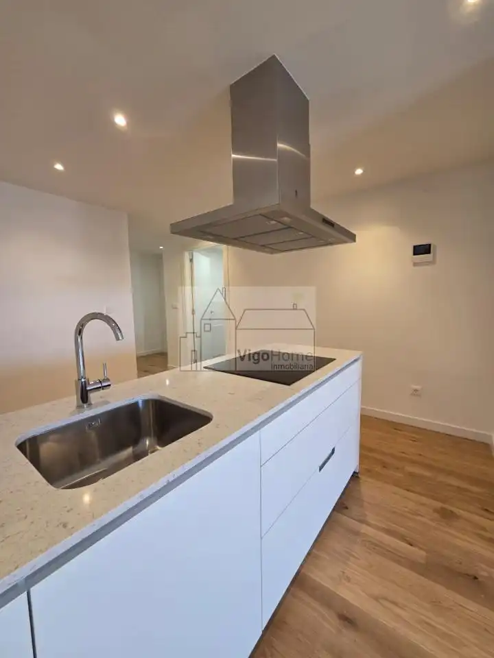 Flat for rent in ROSALIA DE CASTRO, 61, Centro - Areal