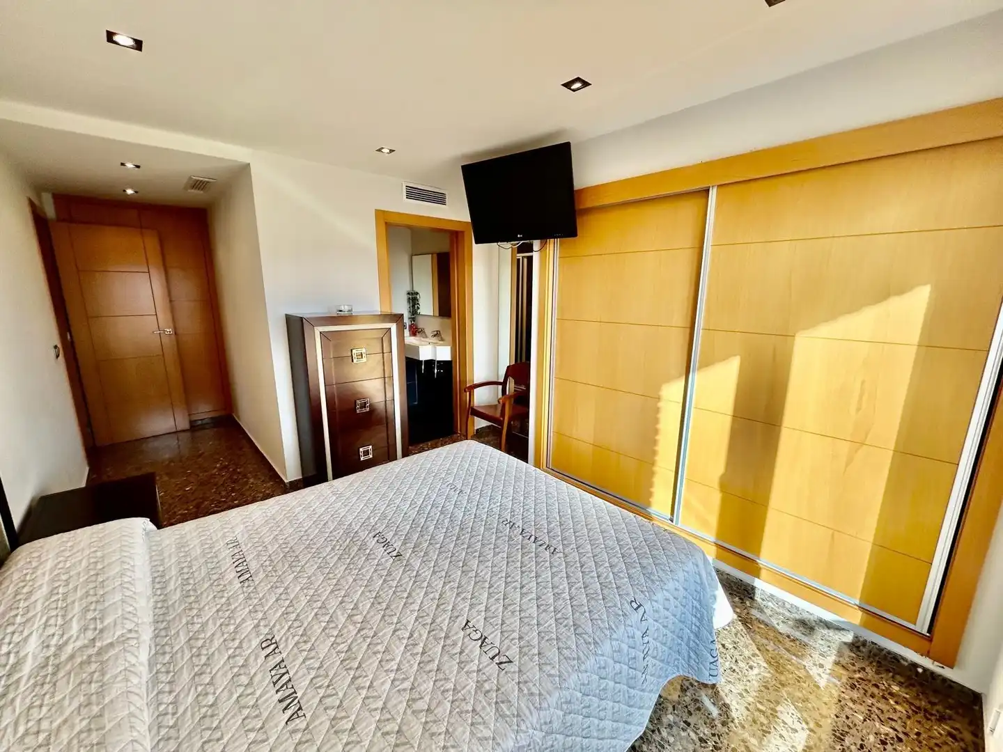 Habitación de Piso en venta en Valencia con Aire acondicionado, Calefacción y Balcón
