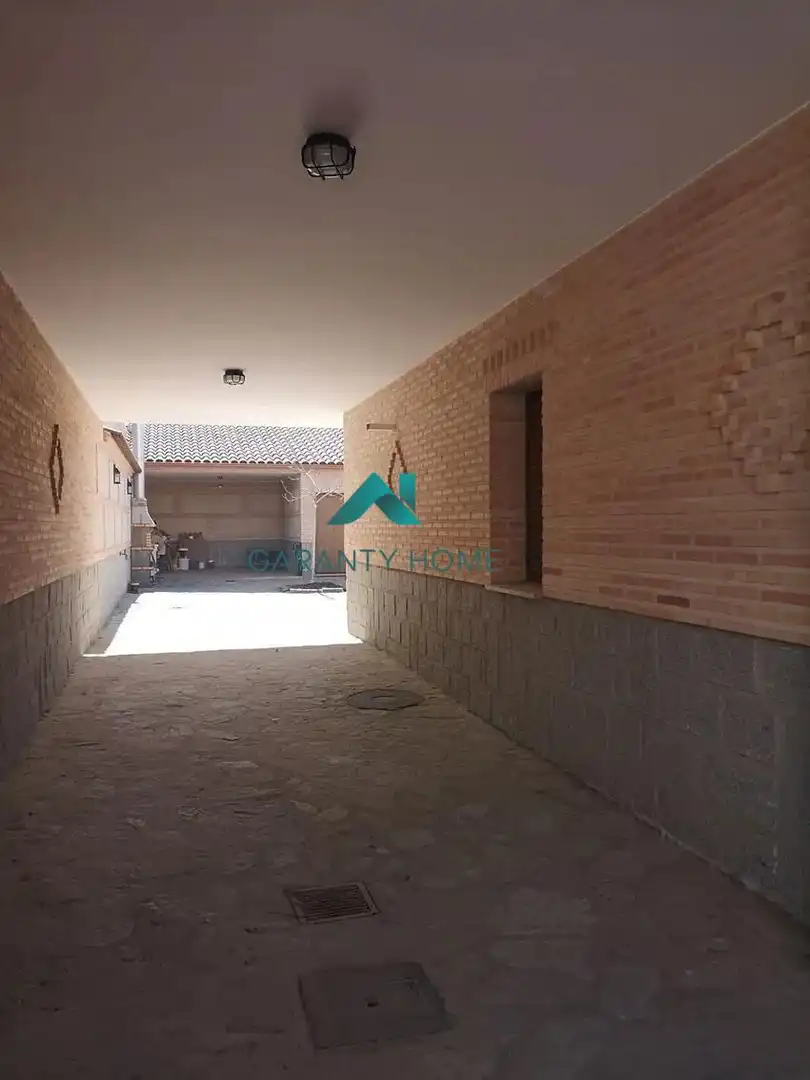 Vista exterior de Casa adosada en venta en Gálvez con Calefacción