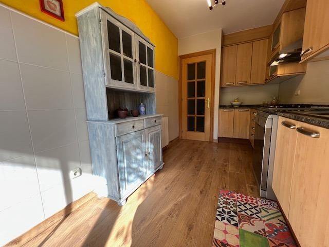 Cuina de Casa adosada en venda en Salomó amb Calefacció, Jardí privat i Terrassa