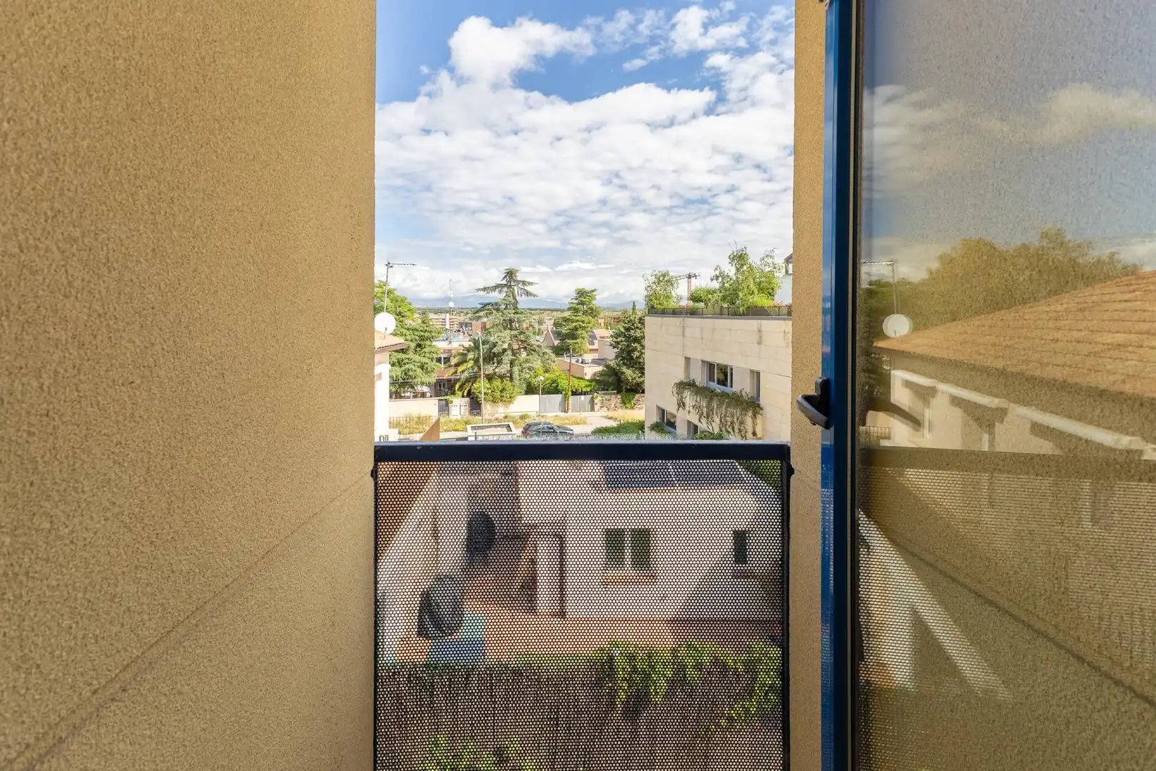 Terrassa de Casa o xalet en venda en Madrid amb Aire condicionat, Calefacció i Jardí privat