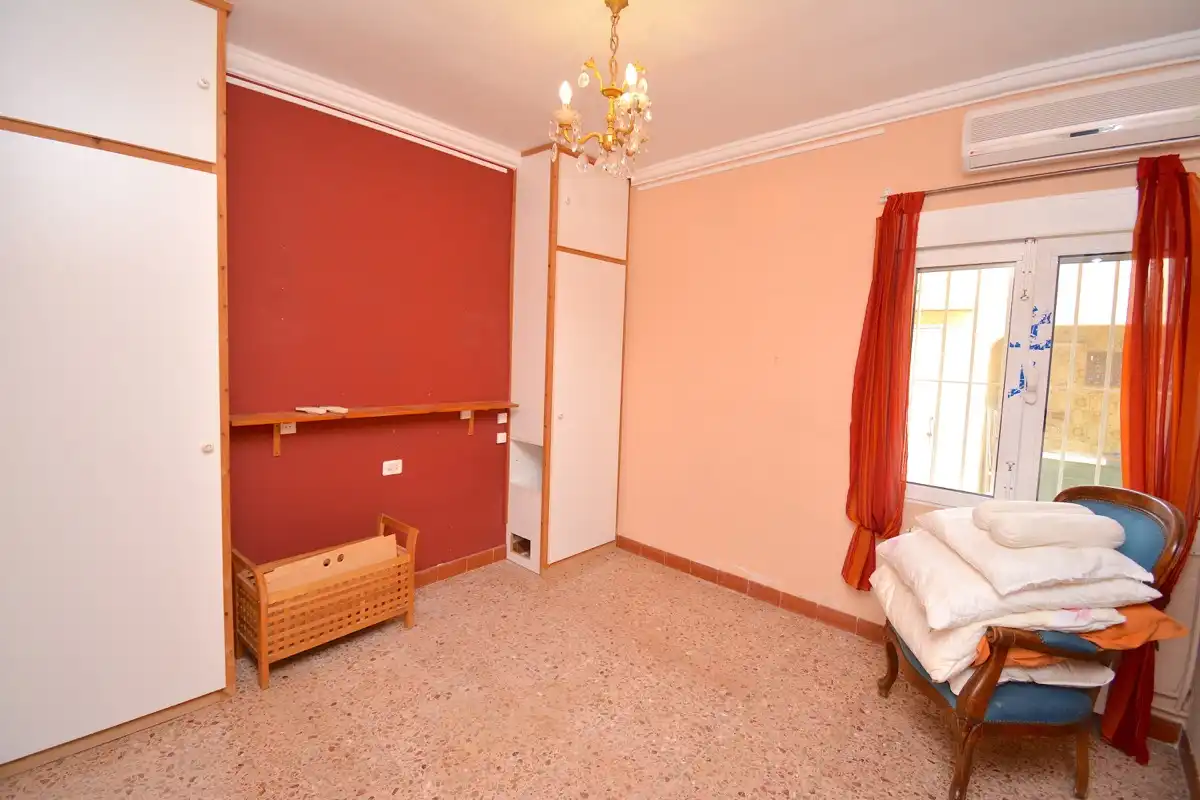 Haus oder Chalet zum Verkauf in Dénia mit Klimaanlage, Heizung und Privatgarten