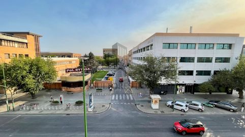 Foto 3 de Piso en venta en Avenida Hytasa, El Cerro, Sevilla Capital