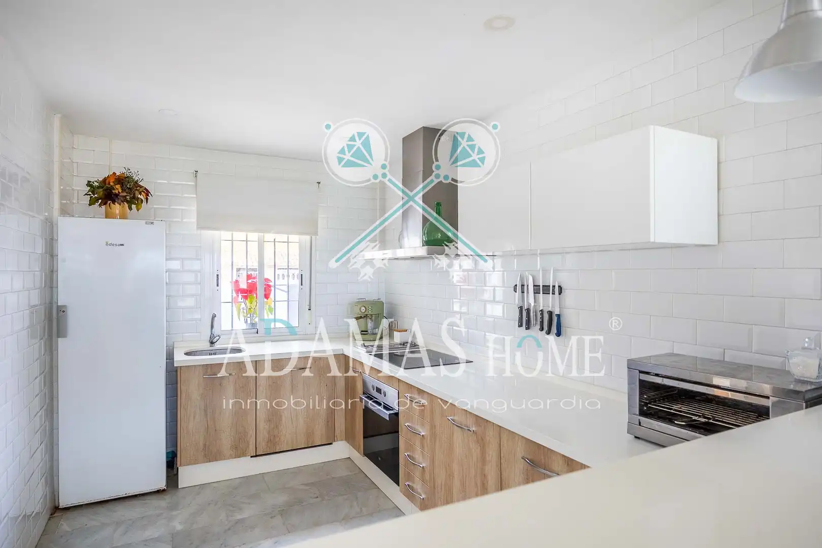 Cocina de Casa o chalet en venta en Valencina de la Concepción con Aire acondicionado, Calefacción y Jardín privado
