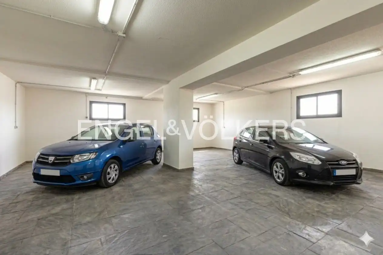 Parking of Houses for sale in El Vendrell  with Air Conditioner, Heating and Private garden