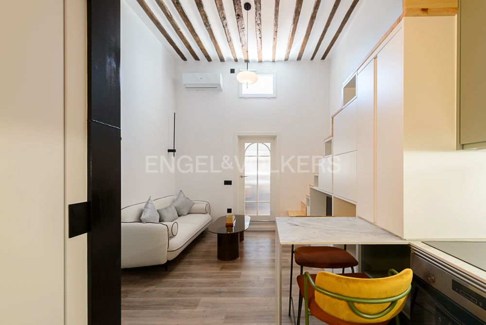 Sala d'estar de Apartament en venda en  Madrid Capital amb Aire condicionat i Calefacció