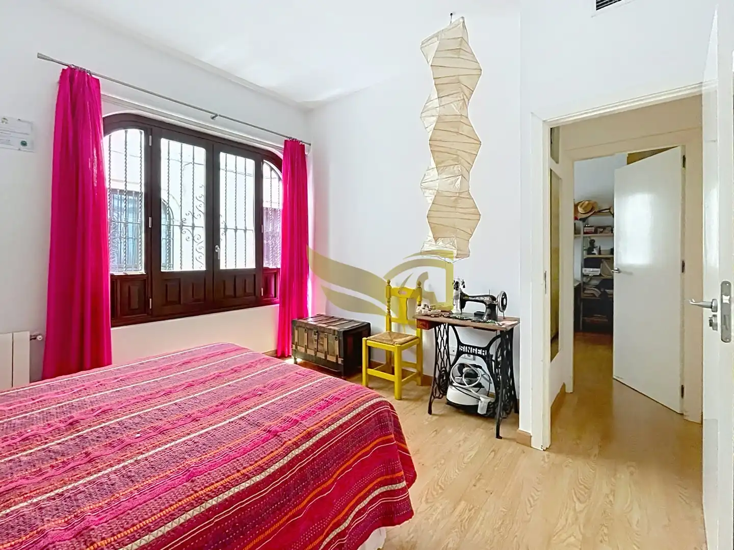 Bedroom of Flat for sale in Sevilla  with Air Conditioner, Heating and Storage room