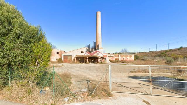 Nave industrial en Venta en de la bòbila en Vilafant