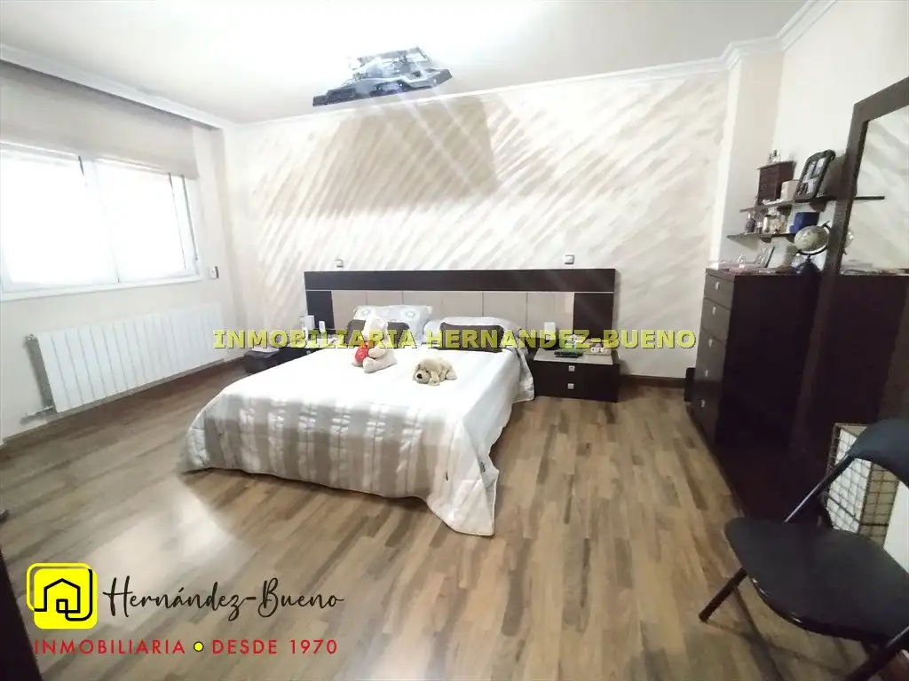 Habitación de Casa o chalet en venta en Calvarrasa de Abajo con Calefacción, Jardín privado y Terraza