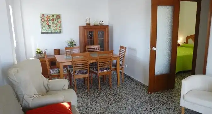 Apartamento de alquiler en Carrer de l'Almirall Roger de Llúria, Oliva Playa