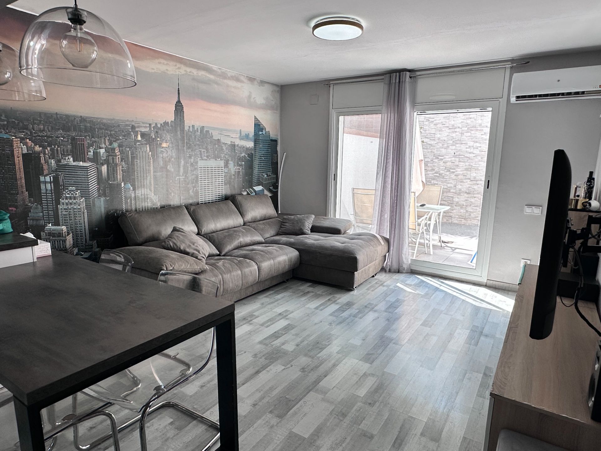 Living room of Single-family semi-detached for sale in Castellar del Vallès  with Air Conditioner, Heating and Parquet flooring
