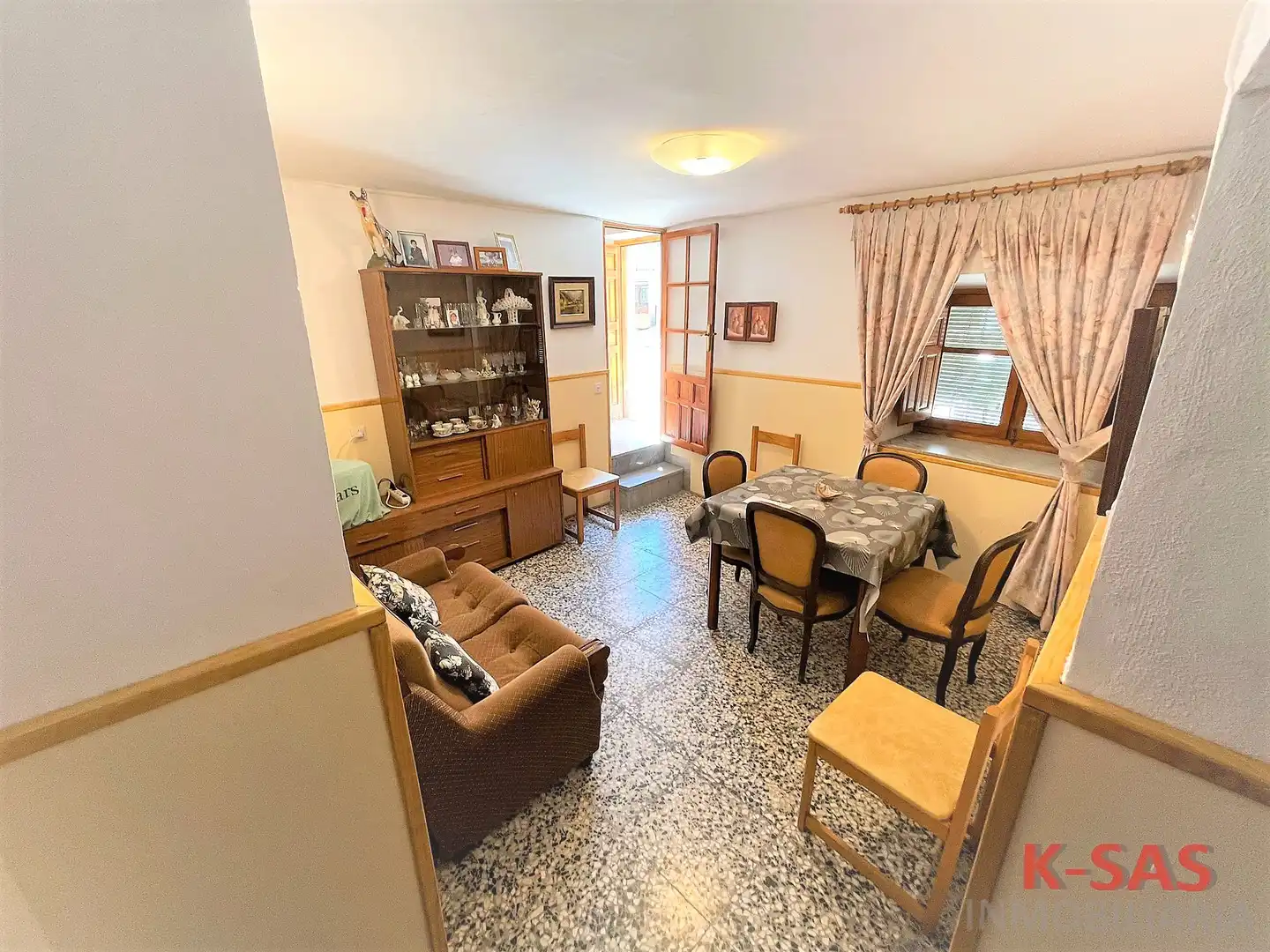 Sala d'estar de Casa o xalet en venda en Aldeire amb Moblat i Balcó