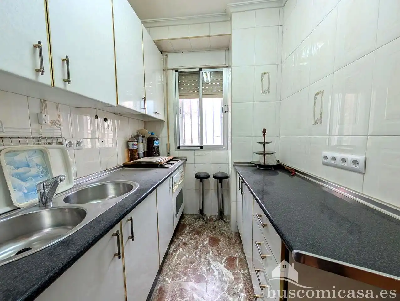 Cuina de Casa o xalet en venda en Linares amb Aire condicionat, Calefacció i Jardí privat