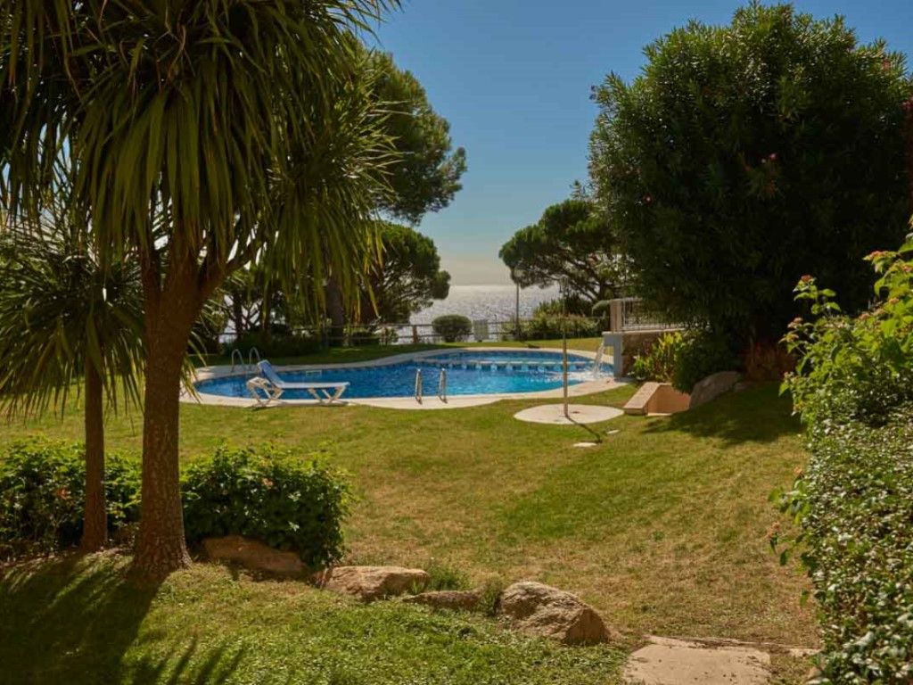 Jardí de Apartament de lloguer en Sant Feliu de Guíxols amb Aire condicionat, Calefacció i Jardí privat