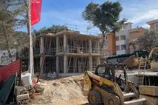 Außenansicht von Erdgeschoss zum Verkauf in Capdepera mit Klimaanlage und Terrasse