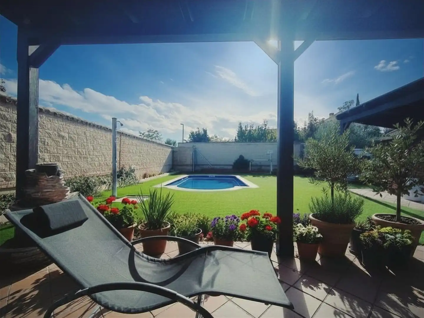 Chalet con piscina en venta en PADILLA