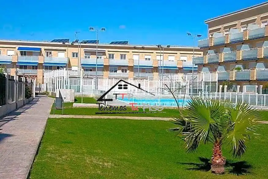 Piscina de Apartament en venda en Benicarló amb Aire condicionat, Calefacció i Terrassa