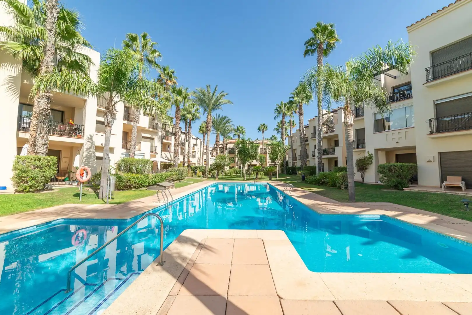 Erdgeschosswohnung mit Pool zum Verkauf in Roda