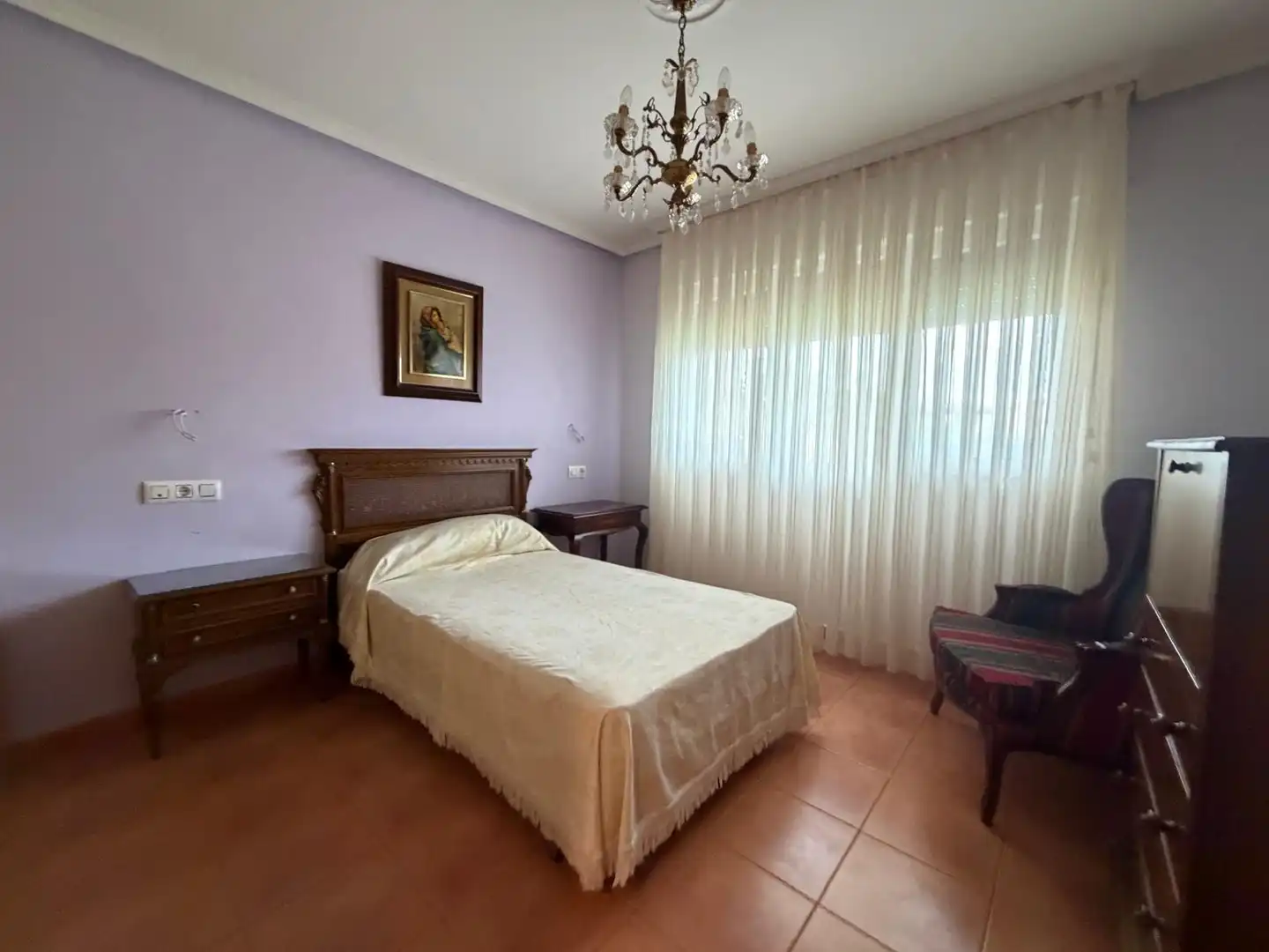 Dormitori de Casa adosada en venda en Palazuelos de Eresma amb Calefacció, Terrassa i Alarma