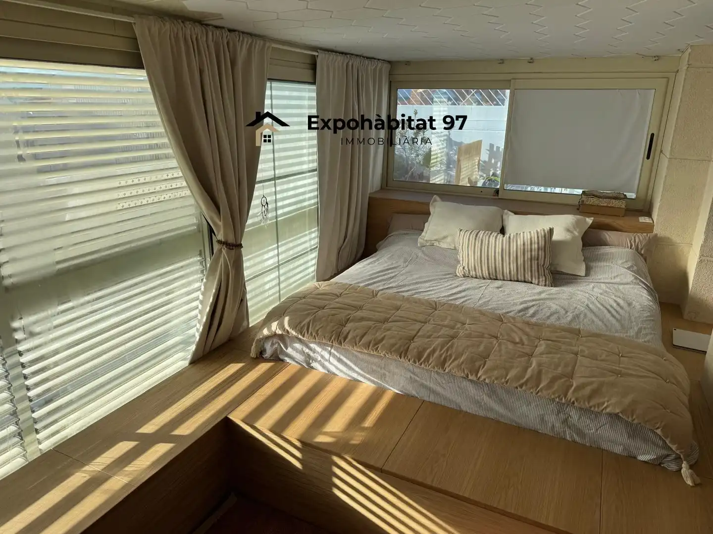 Bedroom of Attic for sale in Salou  with Parquet flooring, Terrace and Storage room