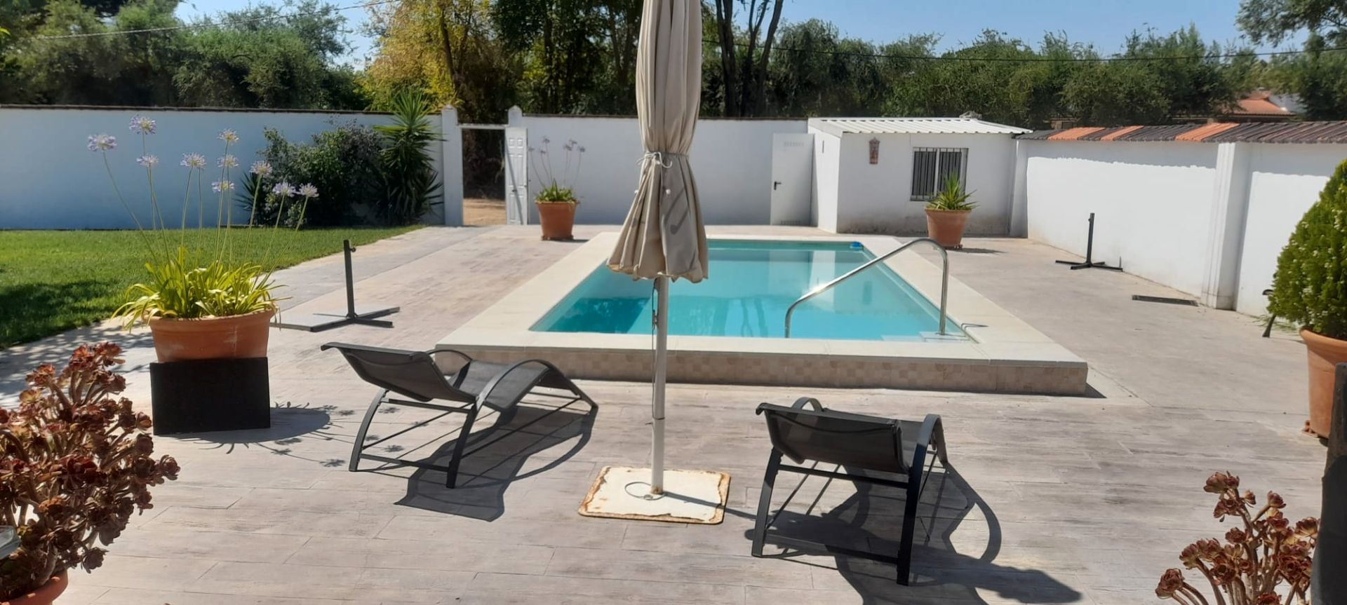 Piscina de Casa o xalet en venda en Don Benito amb Aire condicionat, Jardí privat i Piscina