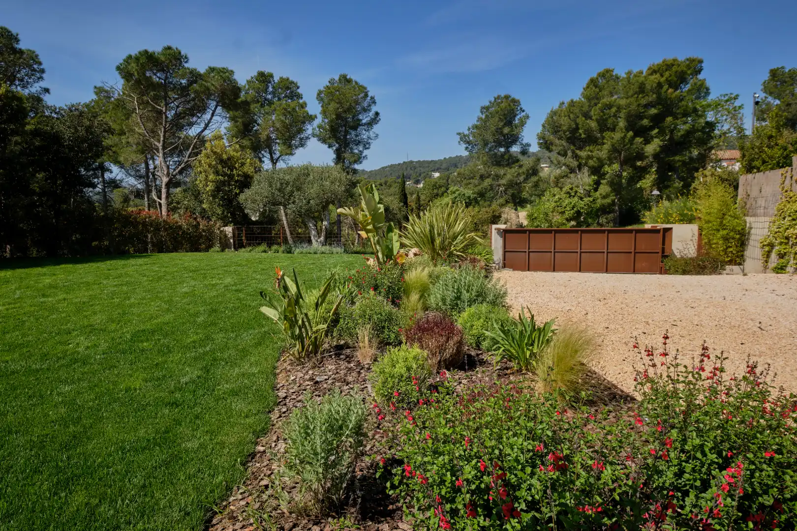 Garden of Houses for rent in Mont-ras  with Air Conditioner, Heating and Private garden