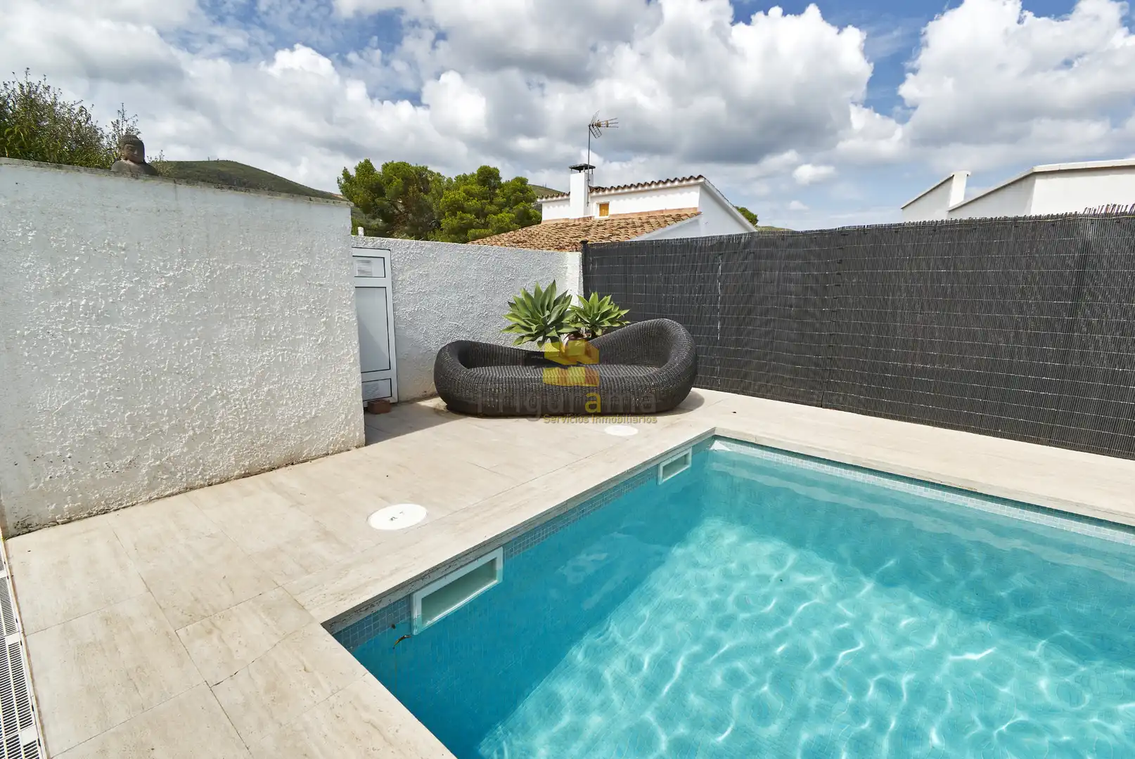 Piscina de Casa o xalet en venda en Castelldefels amb Aire condicionat, Calefacció i Jardí privat