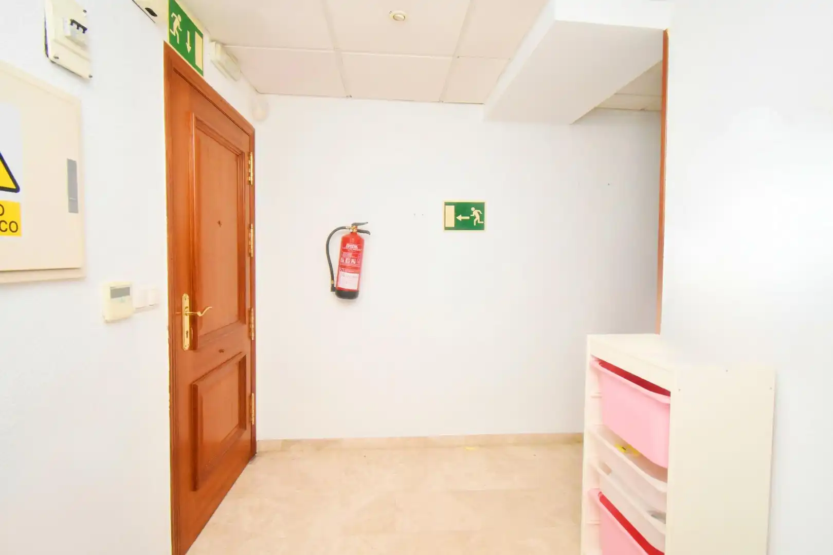 Büro zum Verkauf in El Ejido mit Klimaanlage und Möbliert