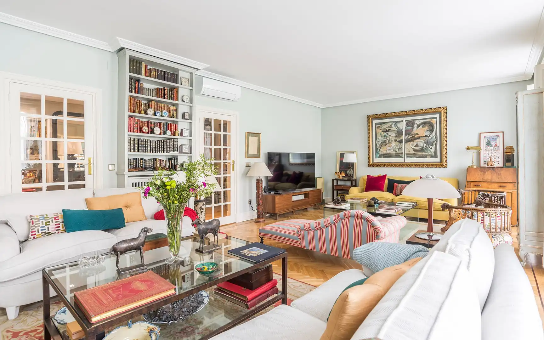 Living room of Flat for sale in Madrid  with Air Conditioner, Heating and Private garden