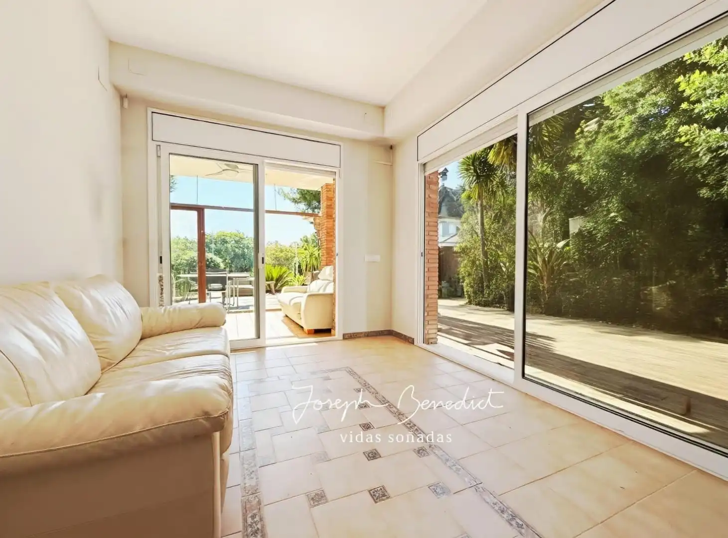 Garden of Houses for sale in Castelldefels  with Air Conditioner, Heating and Private garden