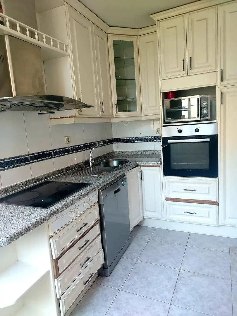Kitchen of Flat for sale in San Sebastián de los Reyes  with Air Conditioner, Heating and Terrace