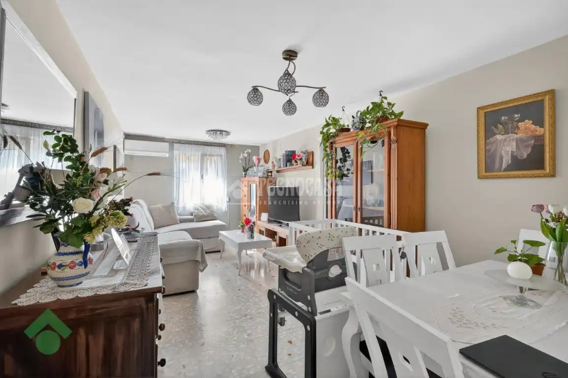 Wohnzimmer von Wohnung zum Verkauf in Córdoba