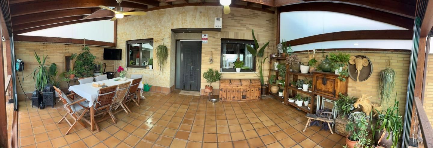 Casa adosada en venda a Cabrerizos
