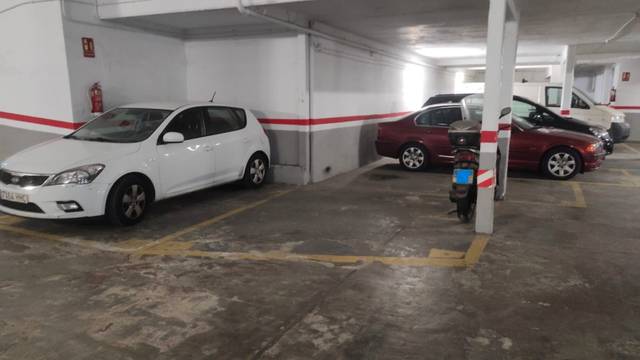 Garaje en Venta en Carrer de Cabanes, 40 en El Poble Sec - Parc de Montjuïc