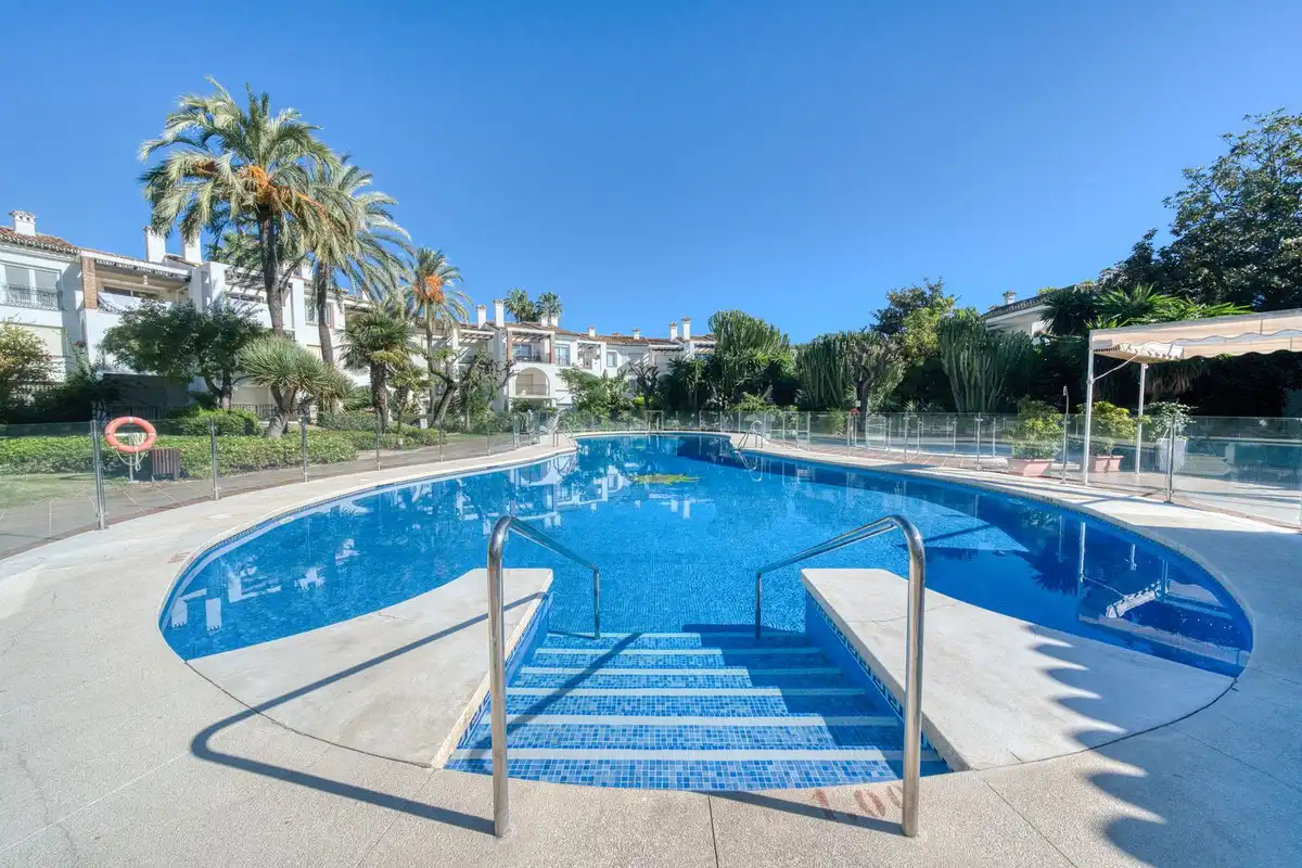Habitatge amb piscina en venda a Selwo