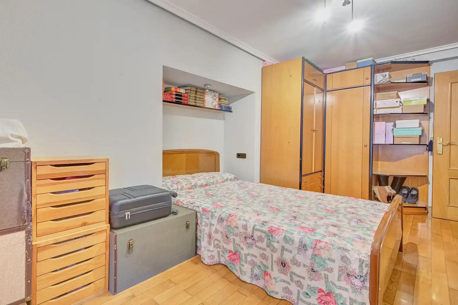 Bedroom of Flat for sale in Puente la Reina / Gares  with Heating, Parquet flooring and Terrace